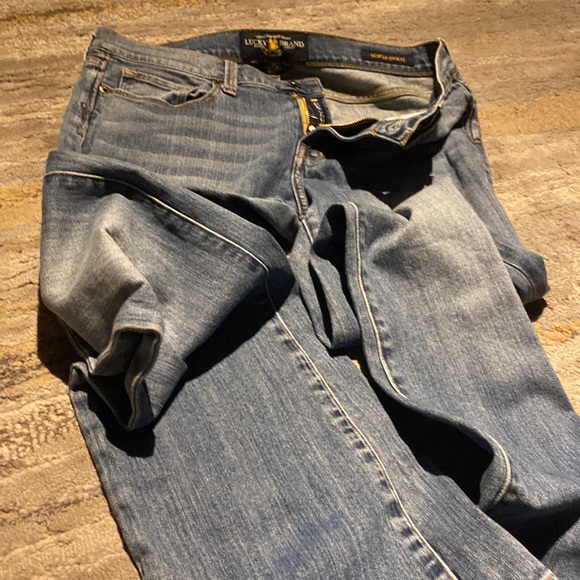 LUCKY BRAND  BOOT CUT JEANS🍀 - Picture 9 of 9